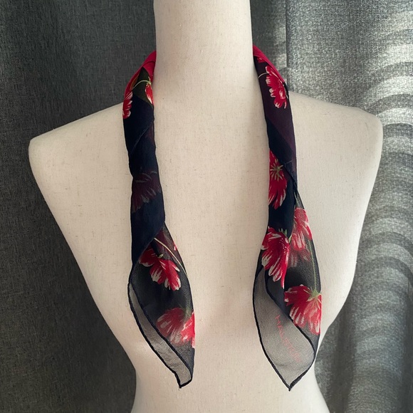 Colorful Floral Scarf - Picture 4 of 8